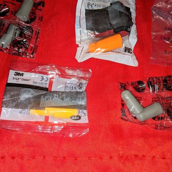 Lot of 12 Foam Ear Plugs💥PRICE DROP💥 - Picture 5 of 5